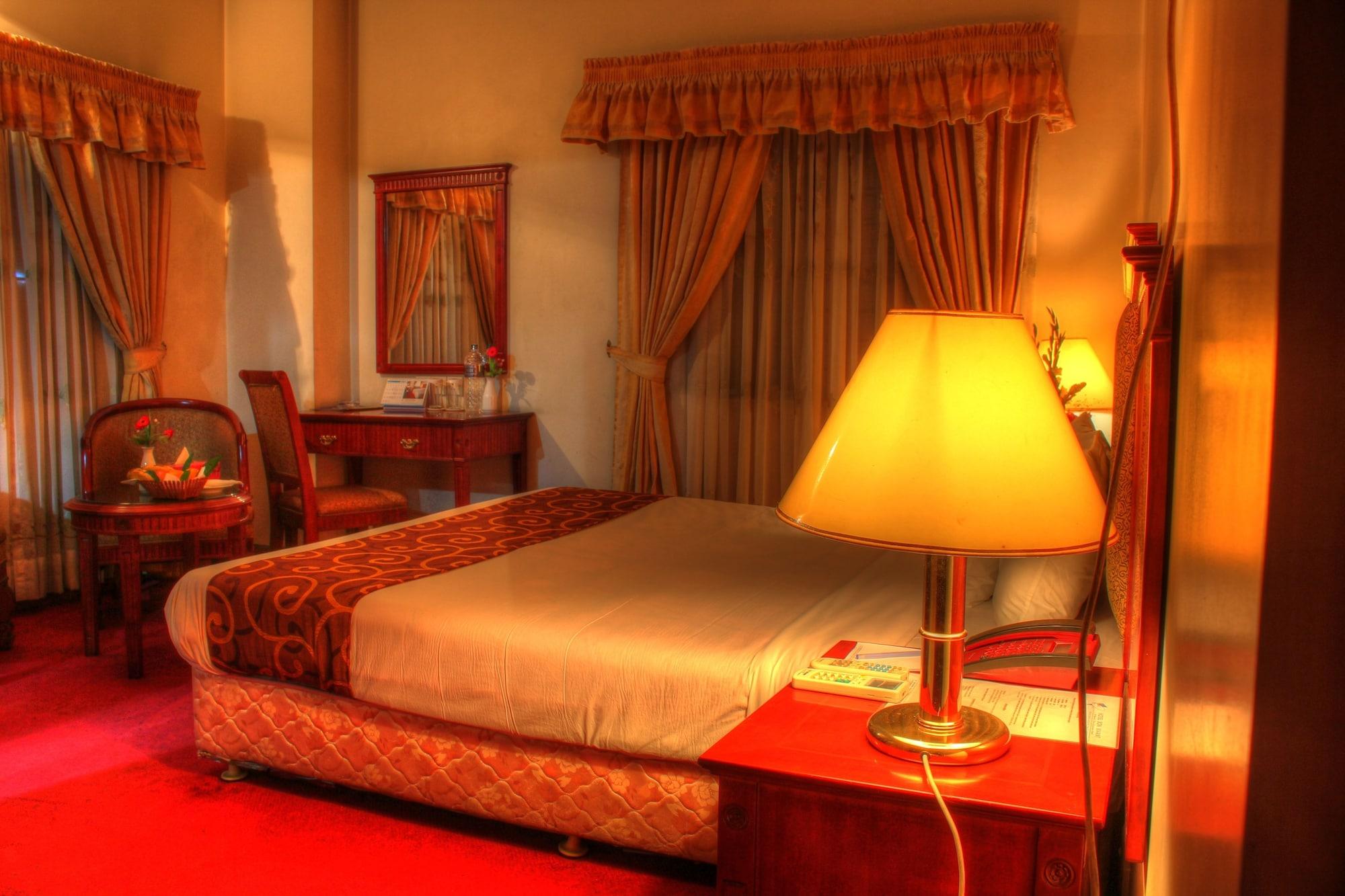 Hotel Bon Vivant Дакка Экстерьер фото